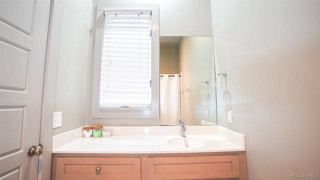 7724 LONG ACRE Street, Montgomery, AL 36116