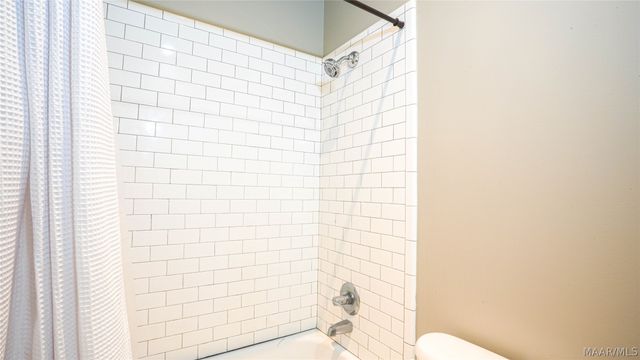 7724 LONG ACRE Street, Montgomery, AL 36116