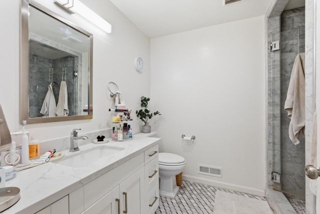 373 Carlos Avenue, Redwood City, CA 94061