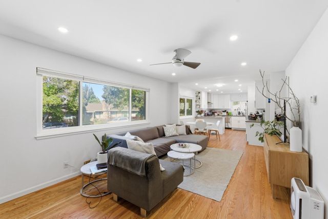 373 Carlos Avenue, Redwood City, CA 94061