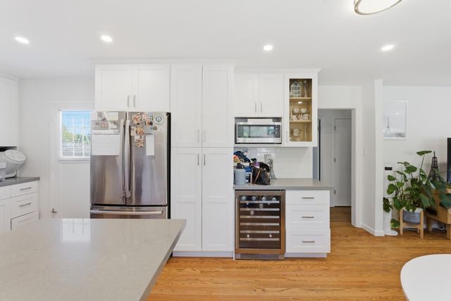 373 Carlos Avenue, Redwood City, CA 94061