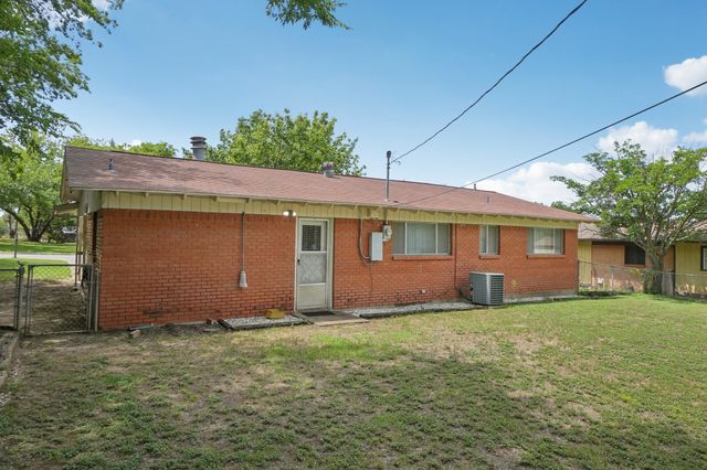 6712 Wallis Road, Lake Worth, TX 76135
