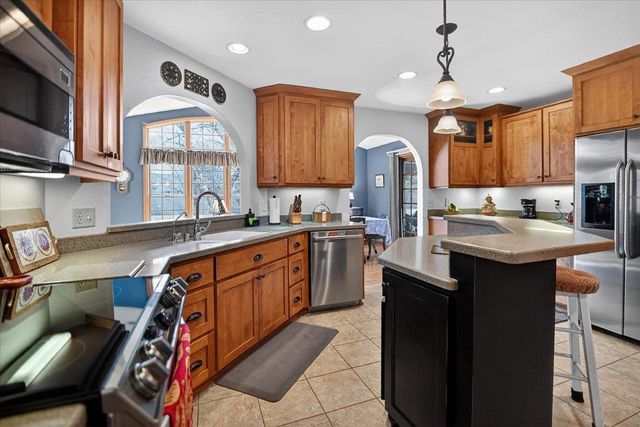 2265 Innsbrooke Drive, Sun Prairie, WI 53590