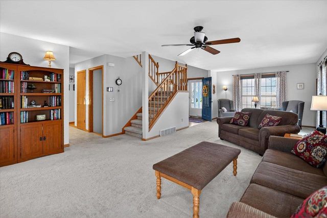 2265 Innsbrooke Drive, Sun Prairie, WI 53590