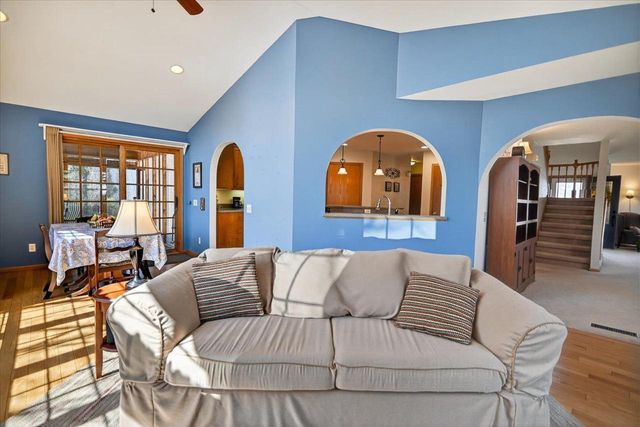 2265 Innsbrooke Drive, Sun Prairie, WI 53590