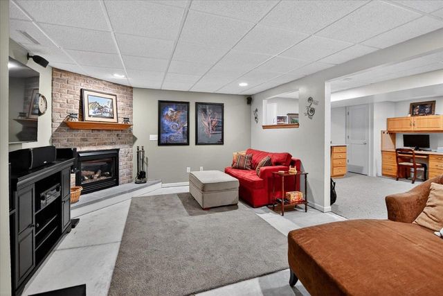 2265 Innsbrooke Drive, Sun Prairie, WI 53590