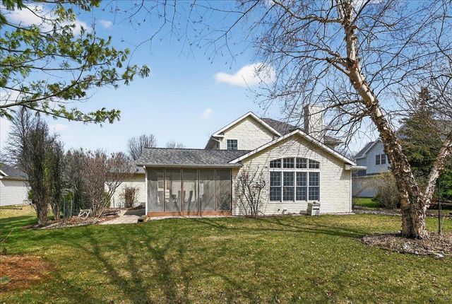 2265 Innsbrooke Drive, Sun Prairie, WI 53590