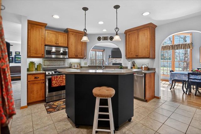 2265 Innsbrooke Drive, Sun Prairie, WI 53590