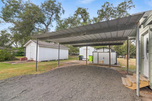 615 Riveredge Drive, Richmond, TX 77406