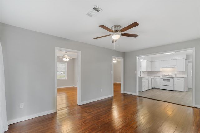 615 Riveredge Drive, Richmond, TX 77406