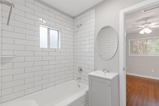 615 Riveredge Drive, Richmond, TX 77406