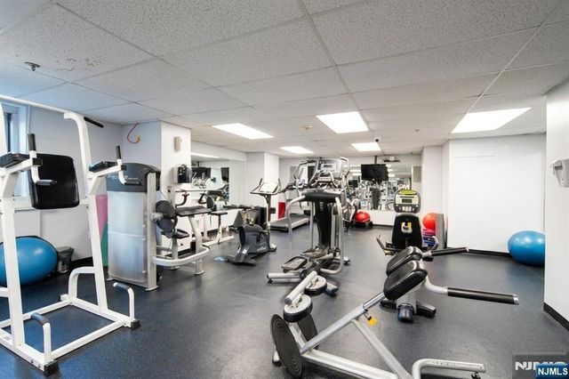 6600 JFK Blvd E 6C, West New York, NJ 07093