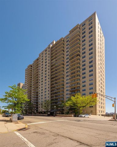 6600 JFK Blvd E 6C, West New York, NJ 07093