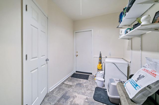 893 Jenks Avenue, Saint Paul, MN 55106