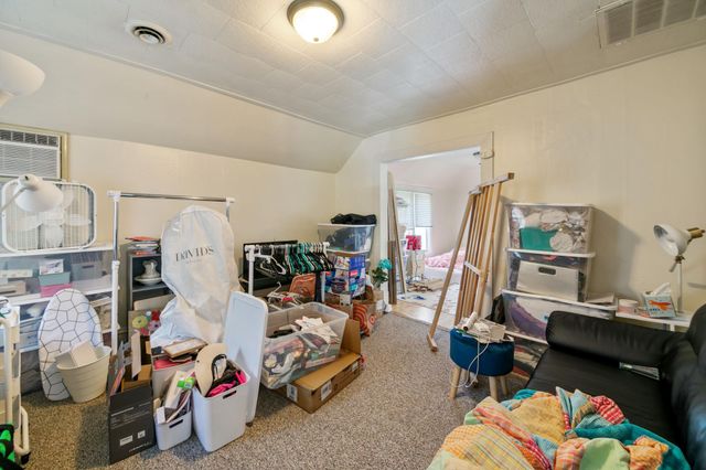 893 Jenks Avenue, Saint Paul, MN 55106