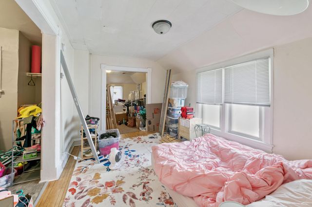 893 Jenks Avenue, Saint Paul, MN 55106