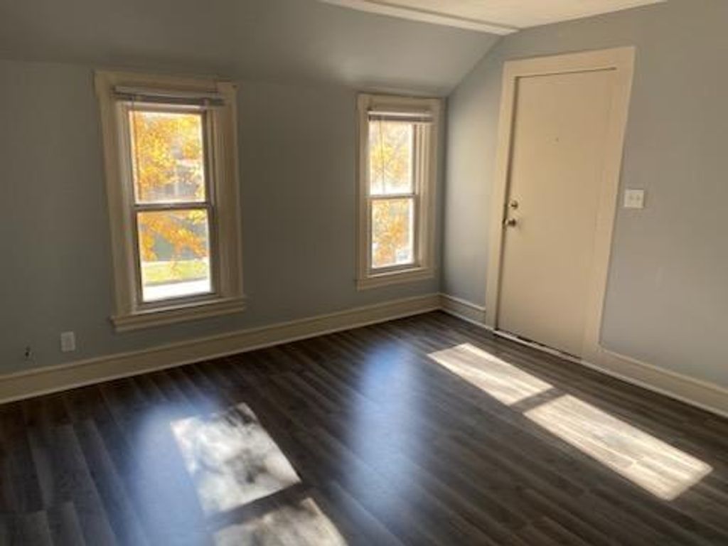 893 Jenks Avenue, Saint Paul, MN 55106 — photo 3