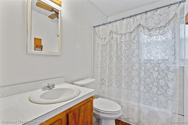 28524 Barton Street, Garden City, MI 48135