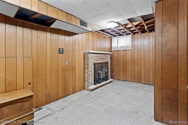 28524 Barton Street, Garden City, MI 48135