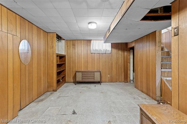 28524 Barton Street, Garden City, MI 48135