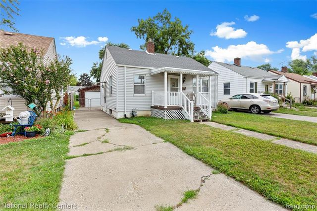 28524 Barton Street, Garden City, MI 48135