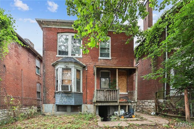 5960 Minerva Avenue, St Louis, MO 63112