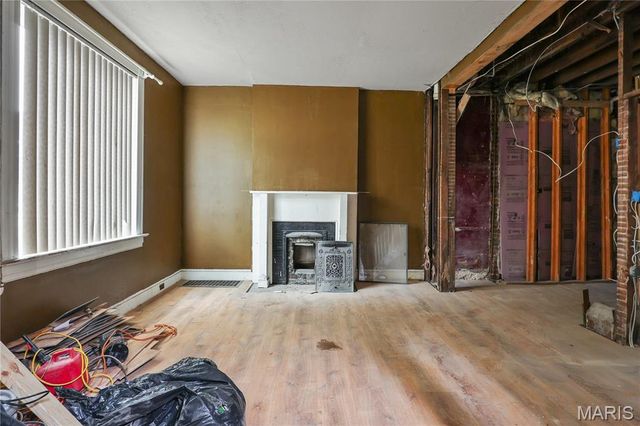 5960 Minerva Avenue, St Louis, MO 63112