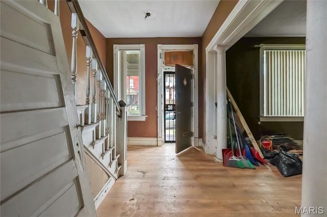 5960 Minerva Avenue, St Louis, MO 63112
