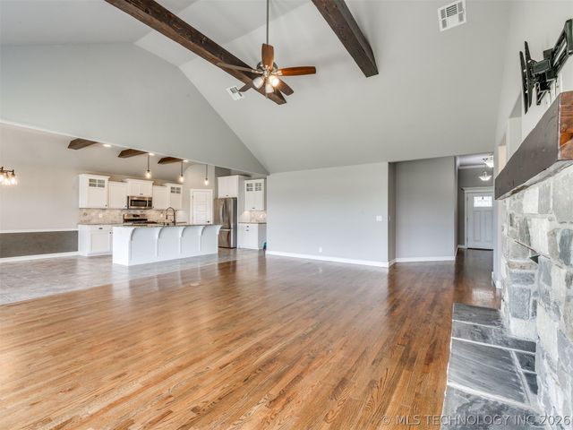 7025 E Oak Ridge Street, Broken Arrow, OK 74014
