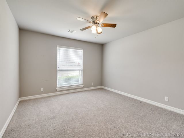 7025 E Oak Ridge Street, Broken Arrow, OK 74014
