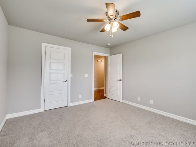 7025 E Oak Ridge Street, Broken Arrow, OK 74014