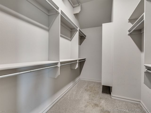7025 E Oak Ridge Street, Broken Arrow, OK 74014