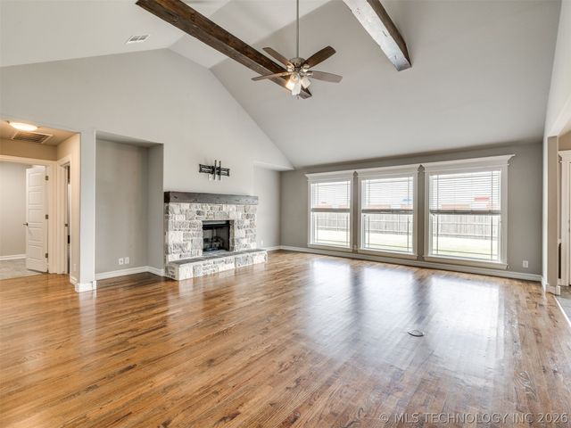 7025 E Oak Ridge Street, Broken Arrow, OK 74014