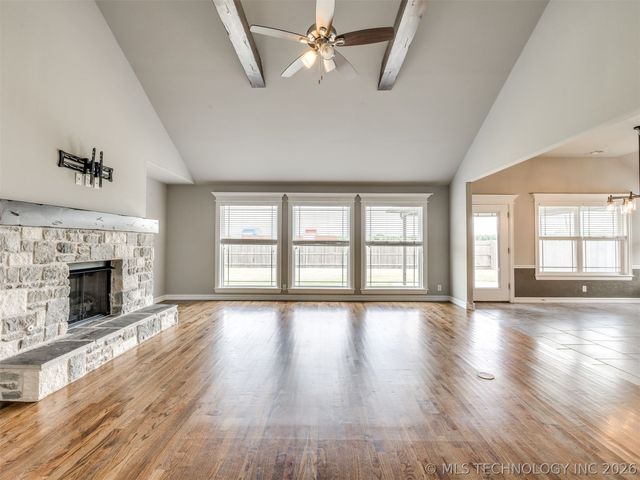 7025 E Oak Ridge Street, Broken Arrow, OK 74014