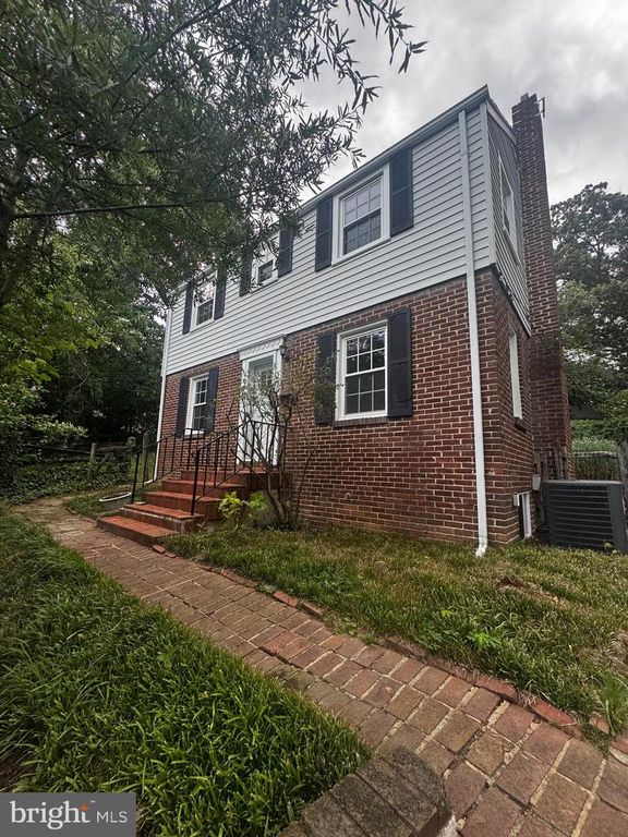 908 GLAIZEWOOD CT, Takoma Park, MD 20912