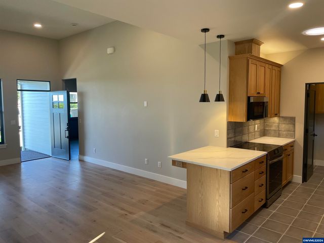 3475 SW Buckeye Pl, Corvallis, OR 97333