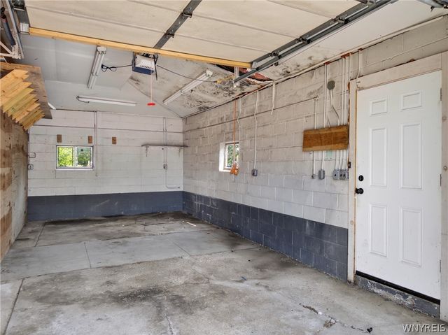 861 Beach Road, Cheektowaga, NY 14225