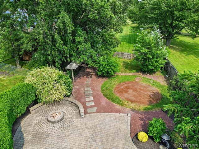 861 Beach Road, Cheektowaga, NY 14225