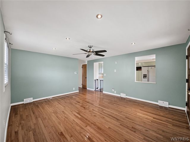 861 Beach Road, Cheektowaga, NY 14225