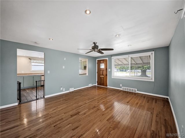 861 Beach Road, Cheektowaga, NY 14225