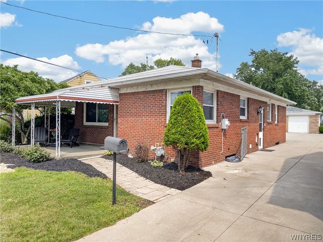 861 Beach Road, Cheektowaga, NY 14225