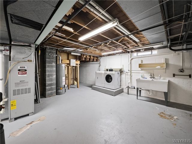 861 Beach Road, Cheektowaga, NY 14225