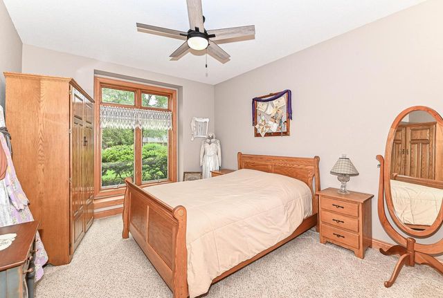 30927 Lawn DRIVE, Waterford, WI 53185