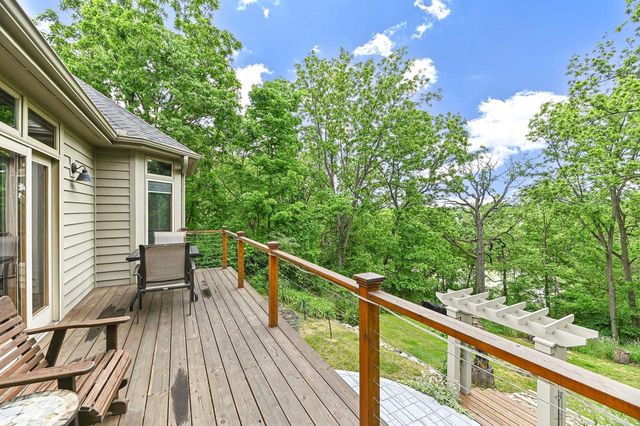 30927 Lawn DRIVE, Waterford, WI 53185