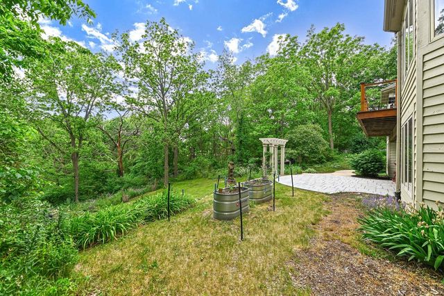 30927 Lawn DRIVE, Waterford, WI 53185