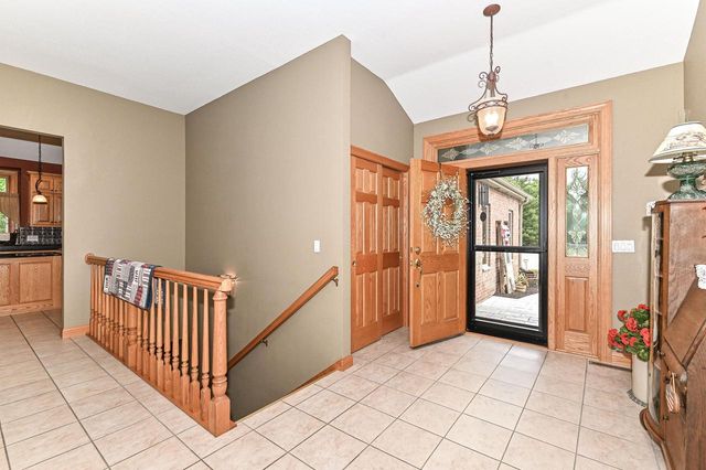 30927 Lawn DRIVE, Waterford, WI 53185