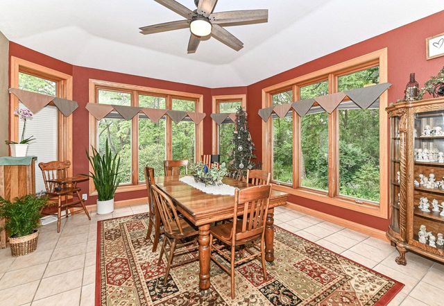 30927 Lawn DRIVE, Waterford, WI 53185