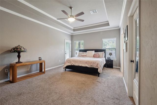 279 Timber Lane, Harrah, OK 73045