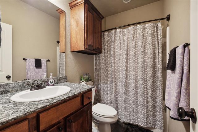 279 Timber Lane, Harrah, OK 73045