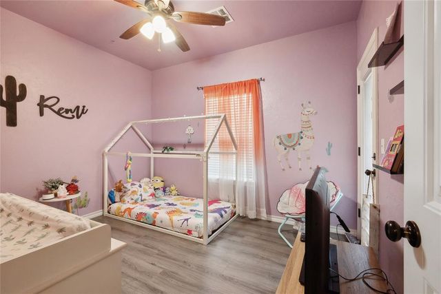 279 Timber Lane, Harrah, OK 73045